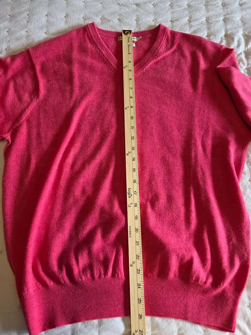Peter Millar Men's V-Neck Sweater in Hot Pink 100% Extra Fine Italian Merino Woo
